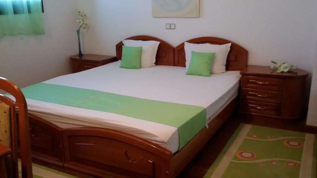 Family Hotel Elegance Arbanasi Εξωτερικό φωτογραφία
