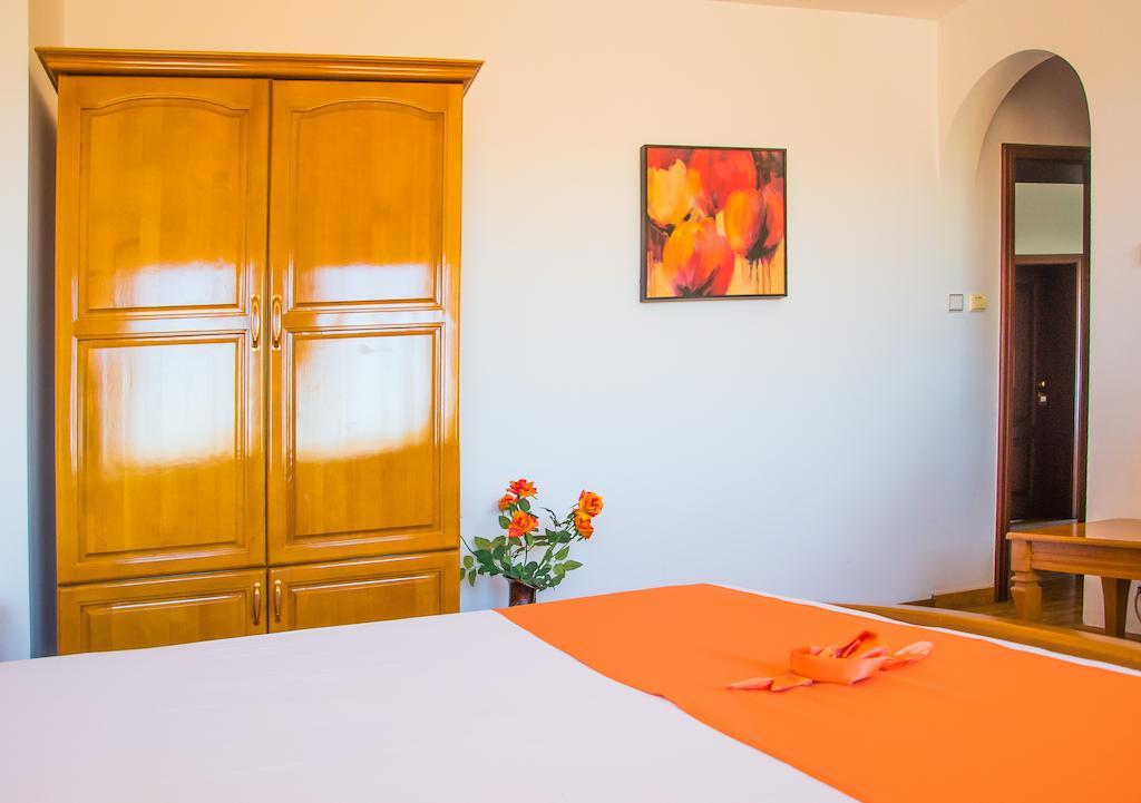 Family Hotel Elegance Arbanasi Δωμάτιο φωτογραφία