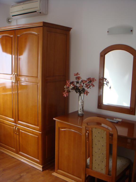 Family Hotel Elegance Arbanasi Δωμάτιο φωτογραφία